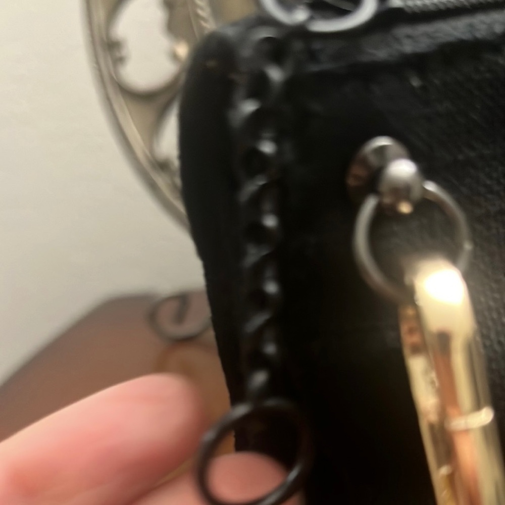 Gucci converted to a crossbody bag - Picture 10 of 10